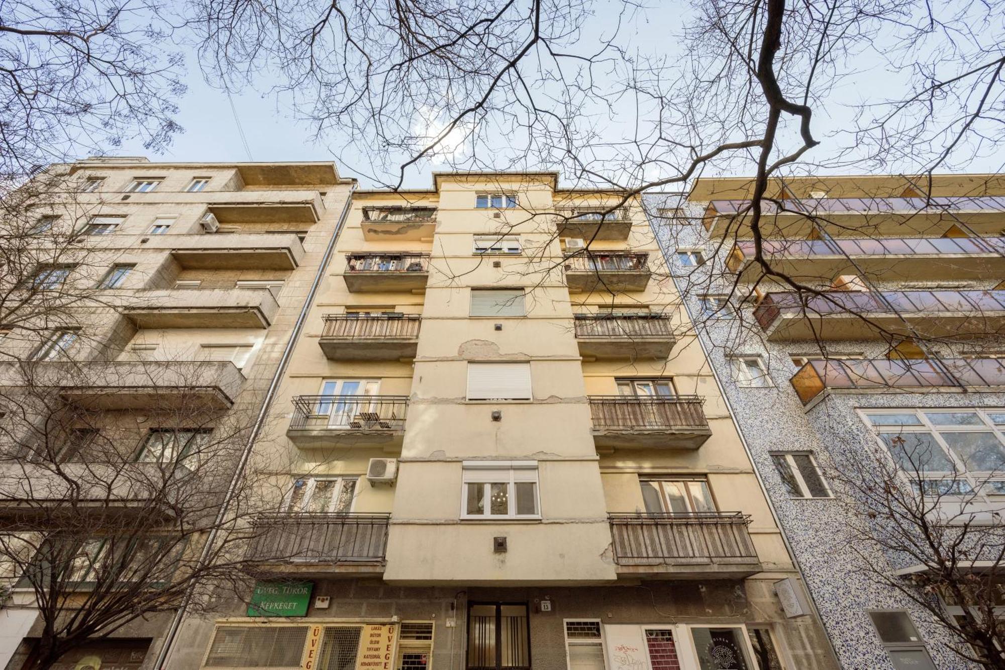 Elemental Retreats - Wood & Water Studios Budapeste Exterior foto