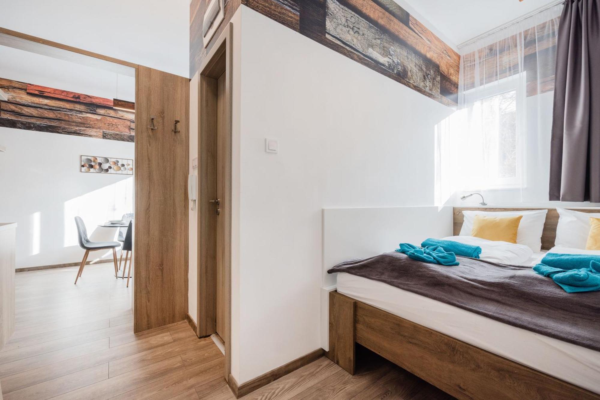 Elemental Retreats - Wood & Water Studios Budapeste Exterior foto