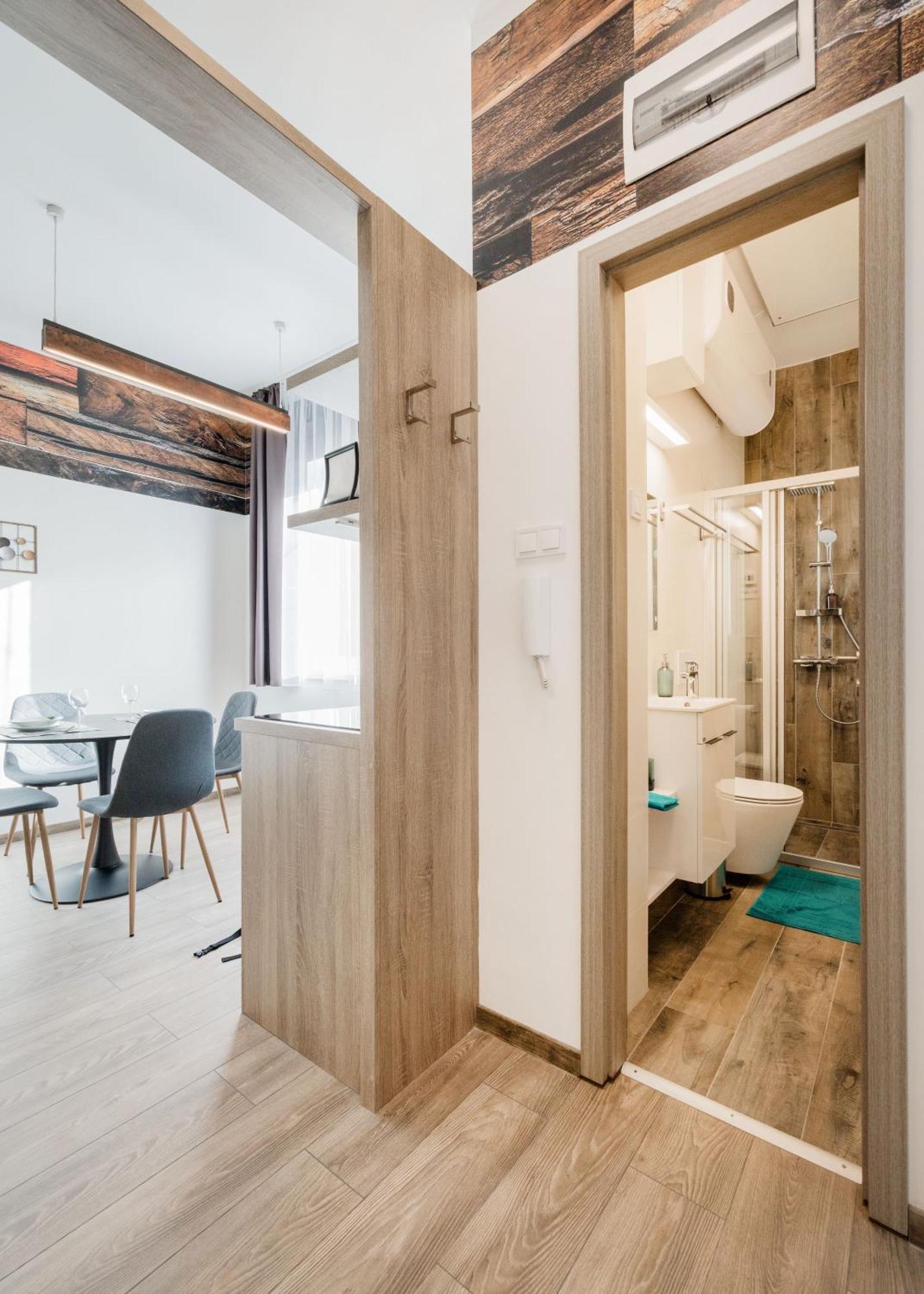 Elemental Retreats - Wood & Water Studios Budapeste Exterior foto